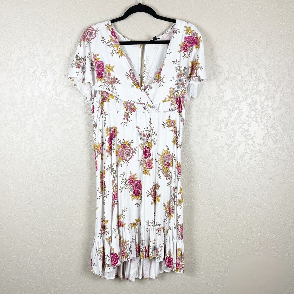 Torrid white floral cap sleeve midi length dress